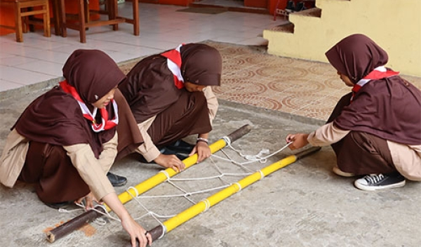 Kegiatan Ekstrakulikuler Pramuka